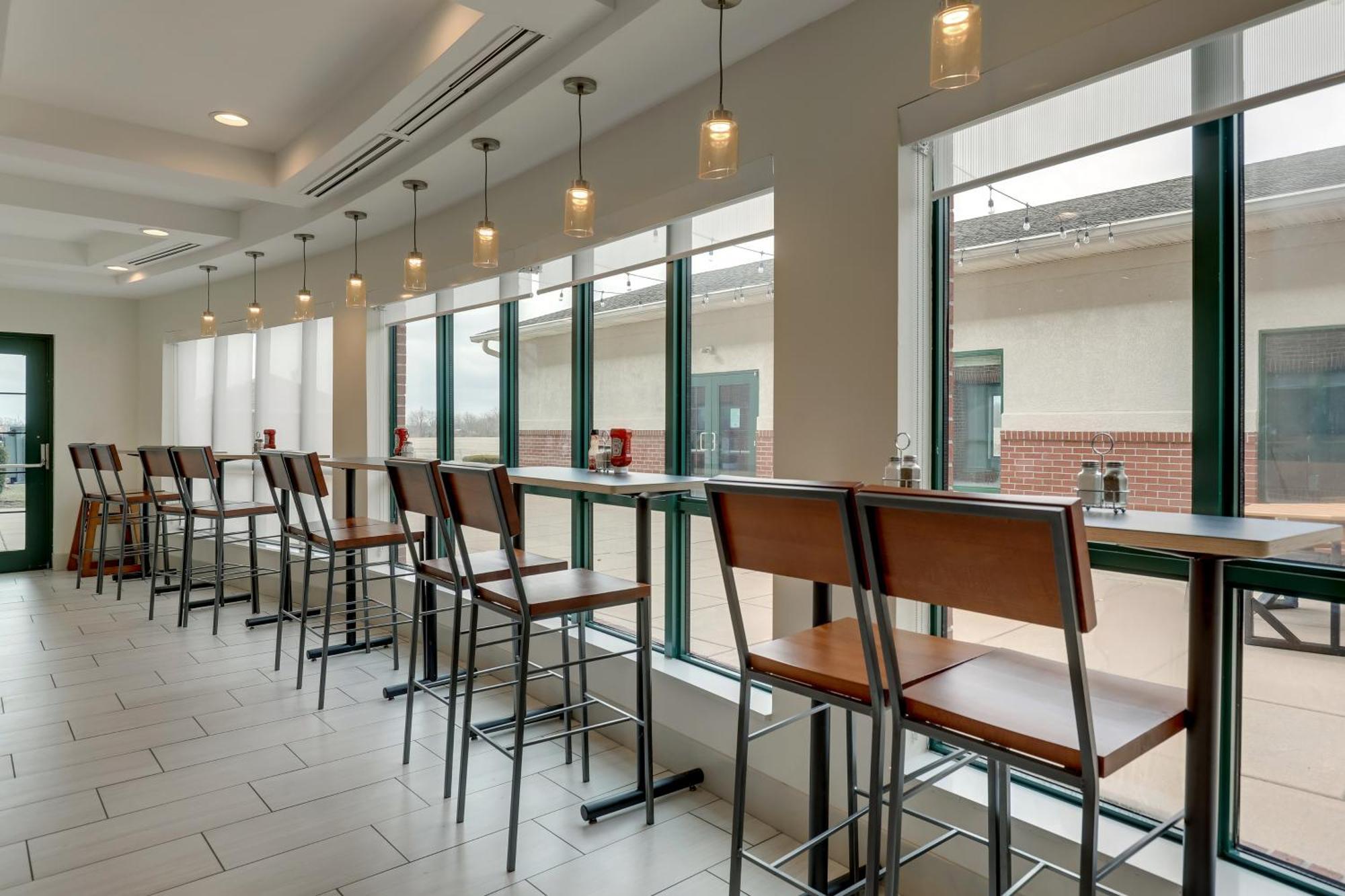 Holiday Inn Express Hotel & Suites Bryan-Montpelier By Ihg Холидей-Сити Экстерьер фото