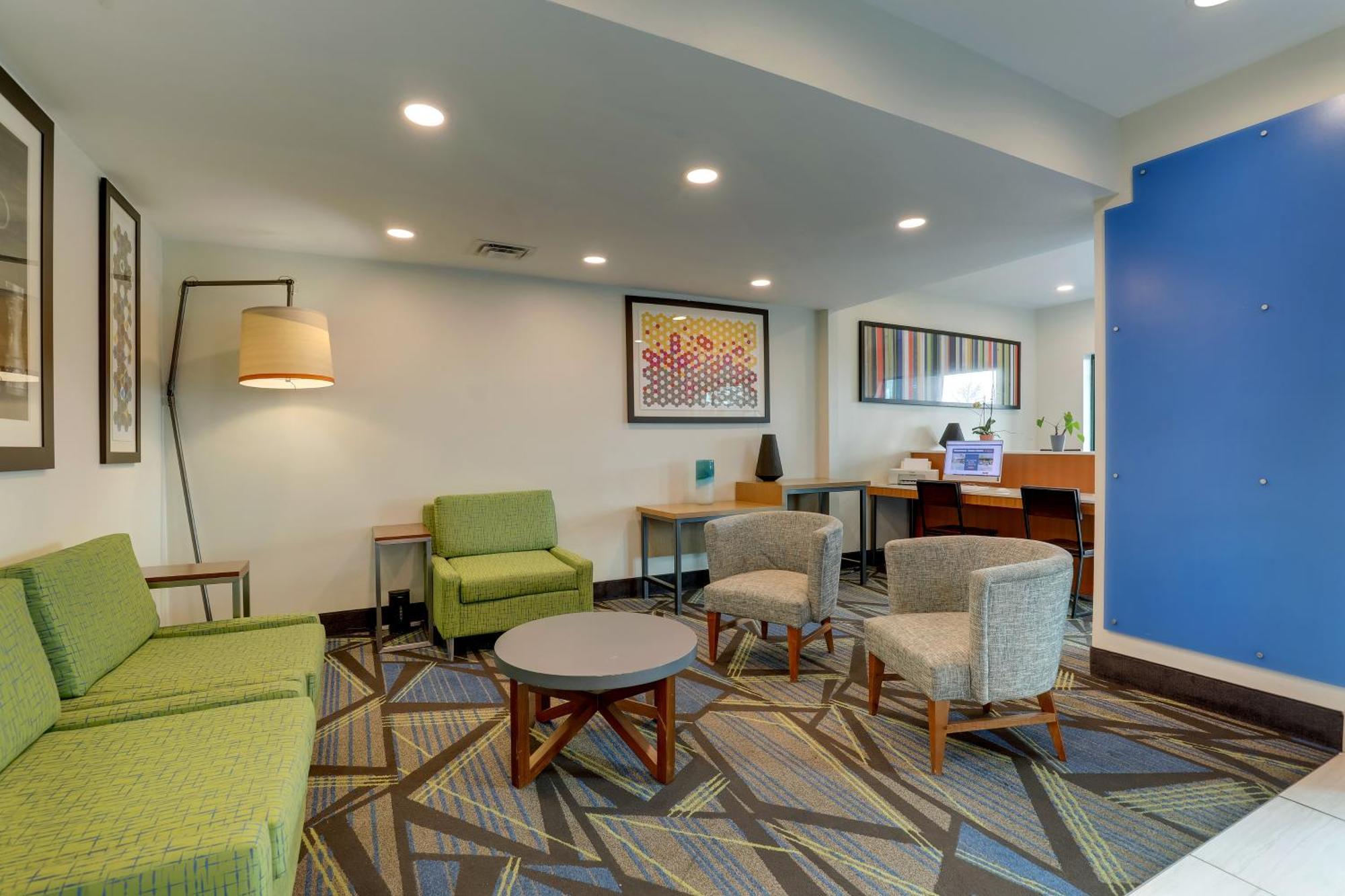 Holiday Inn Express Hotel & Suites Bryan-Montpelier By Ihg Холидей-Сити Экстерьер фото